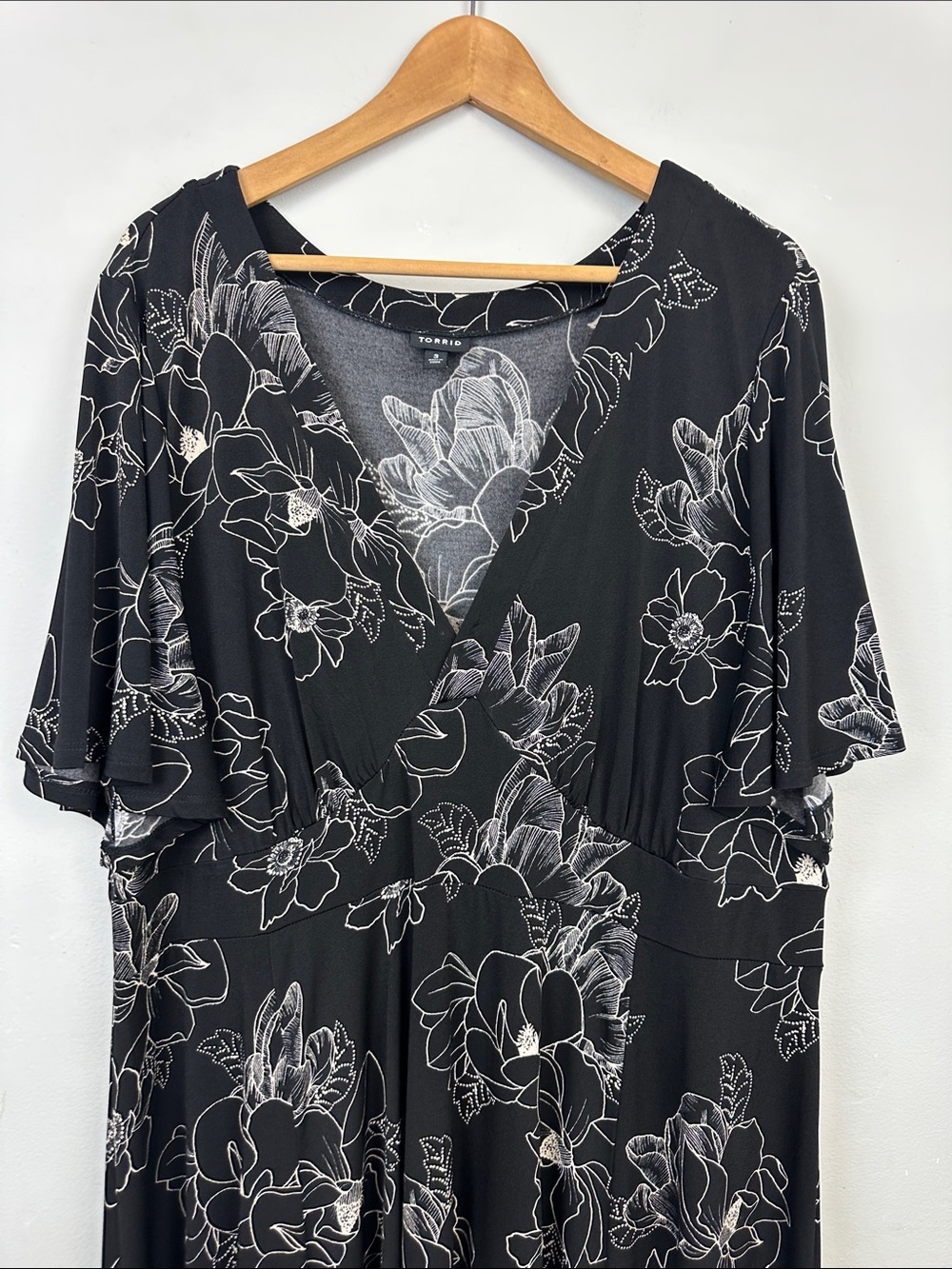 Torrid BLACK FLORAL JERSEY KNIT MIDI DRESS Sz 3X - Picture 5 of 12